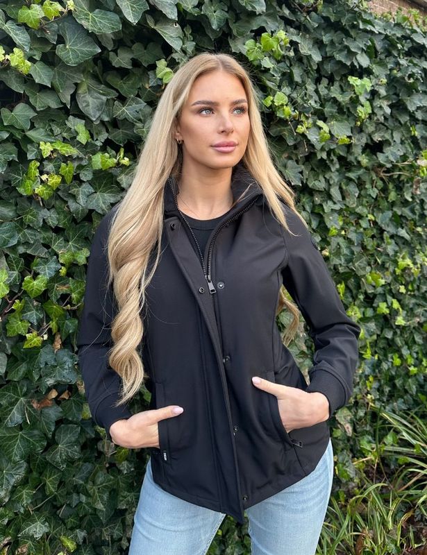 Airforce - Softshell Jacket - True Black - Afneembare Capuchon - Ritssluiting met Drukknopen