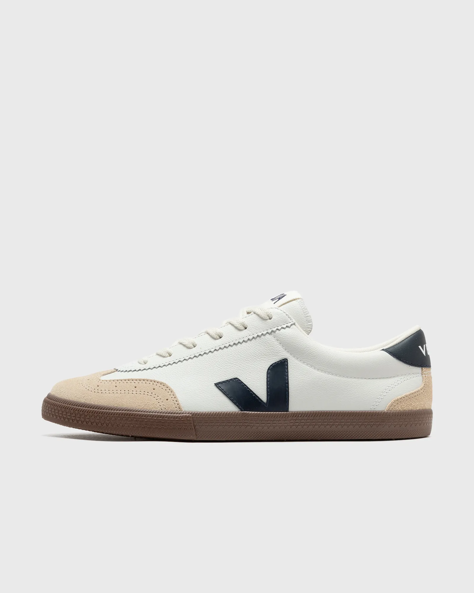 Veja VOLLEY O.T. LEATH