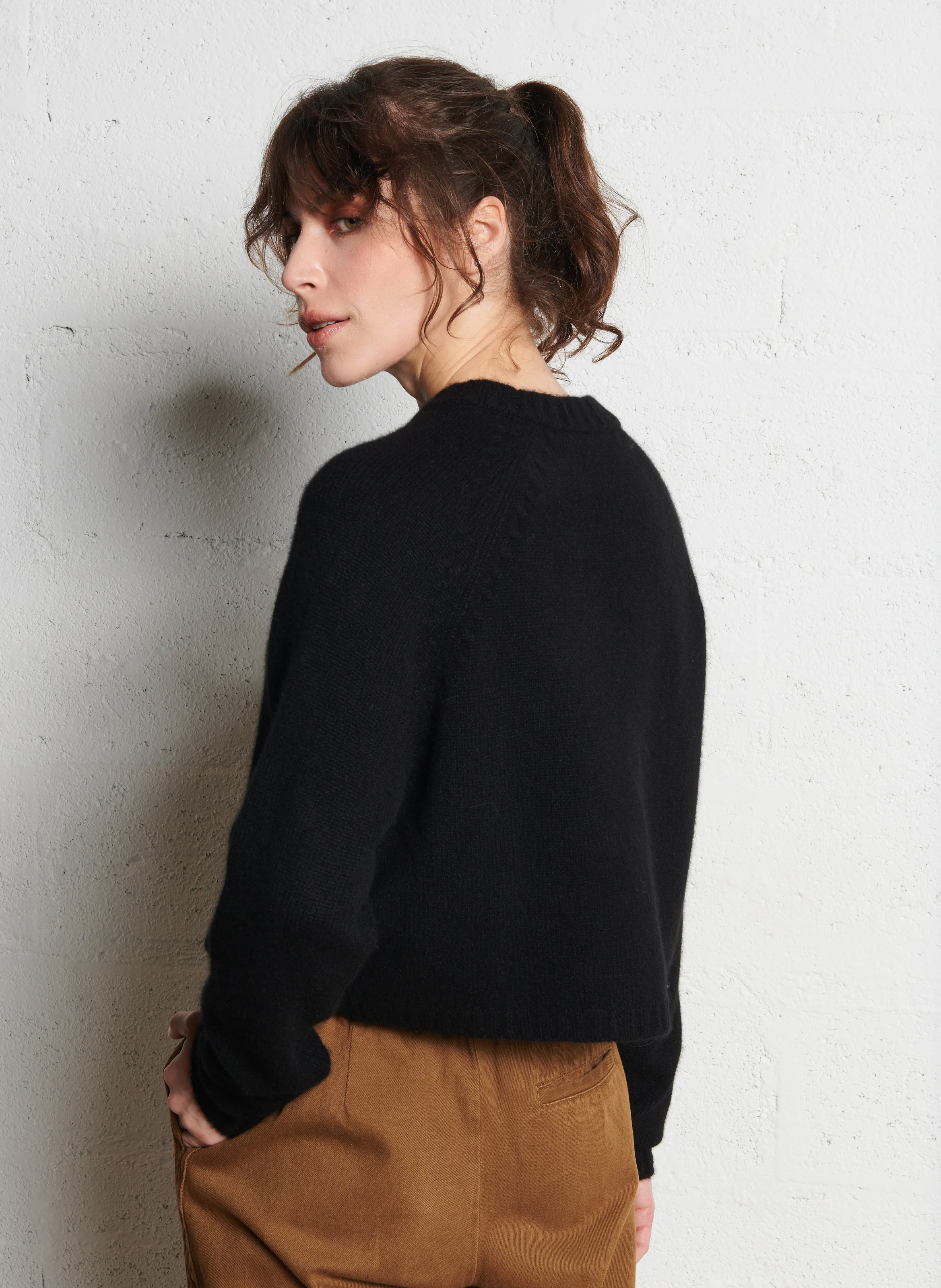 CORVY - Pull court col rond en cachemire | Noir