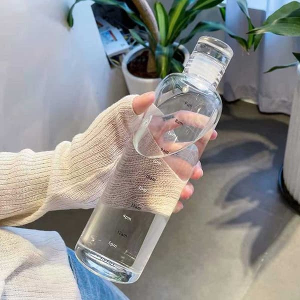 Glass vannflaske med tidsmarkør 500 ml gjennomsiktig