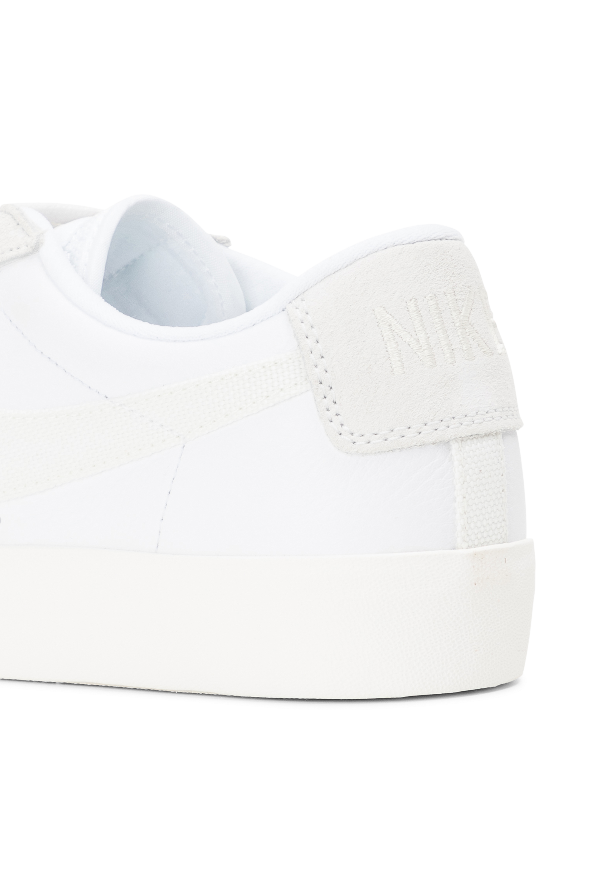 NIKE Baskets BLAZER LO 100 Blanc