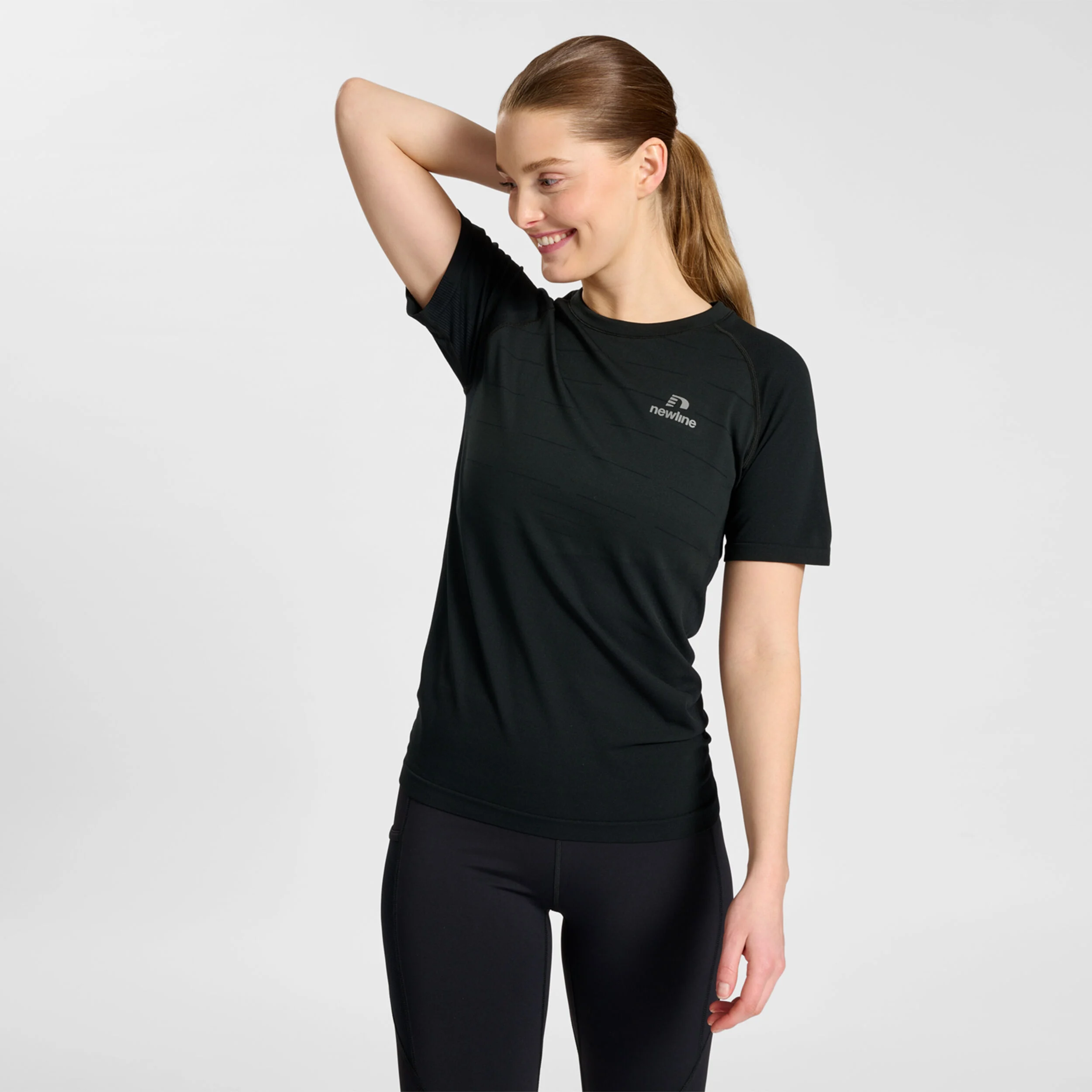 Newline Riverside Seamless T-Shirt Maillot De Course Femmes - Noir