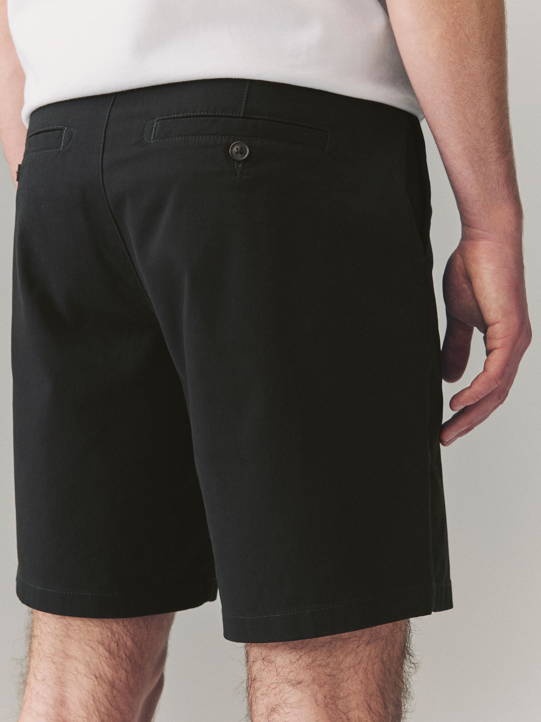 Zwart - Relaxed fit - Chinoshort met stretch
