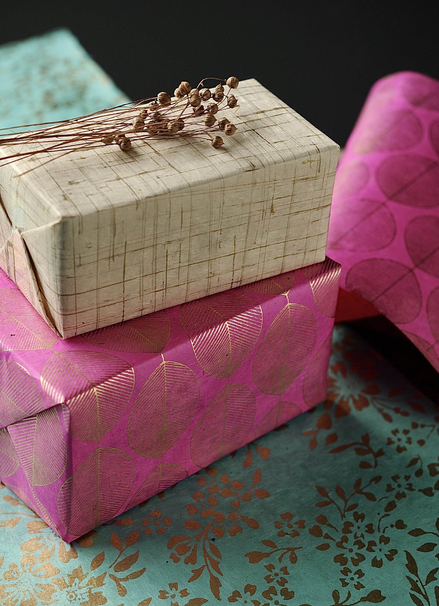 Geschenkpapier beige-gold, T 51 cm, B 76 cm günstig bestellen