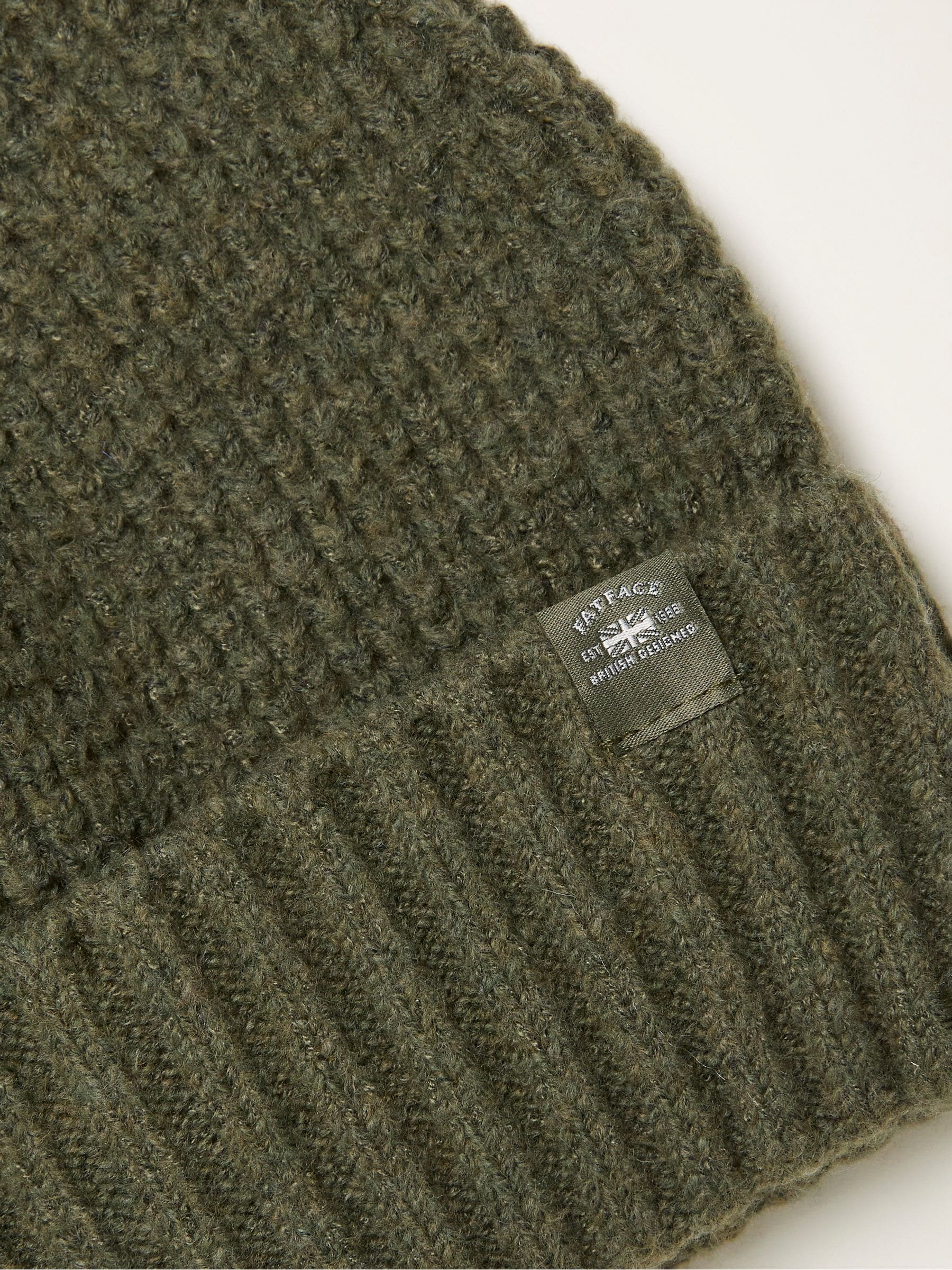 Kakigroen - FatFace beanie met wafelpatroon