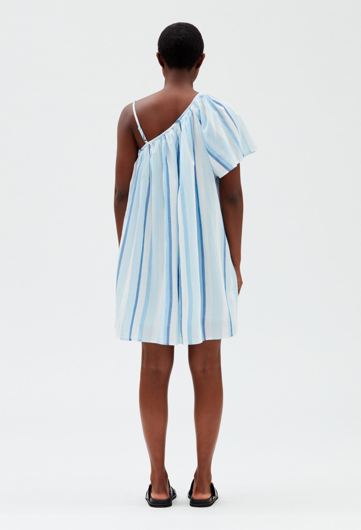 Robe courte asymetrique bleue