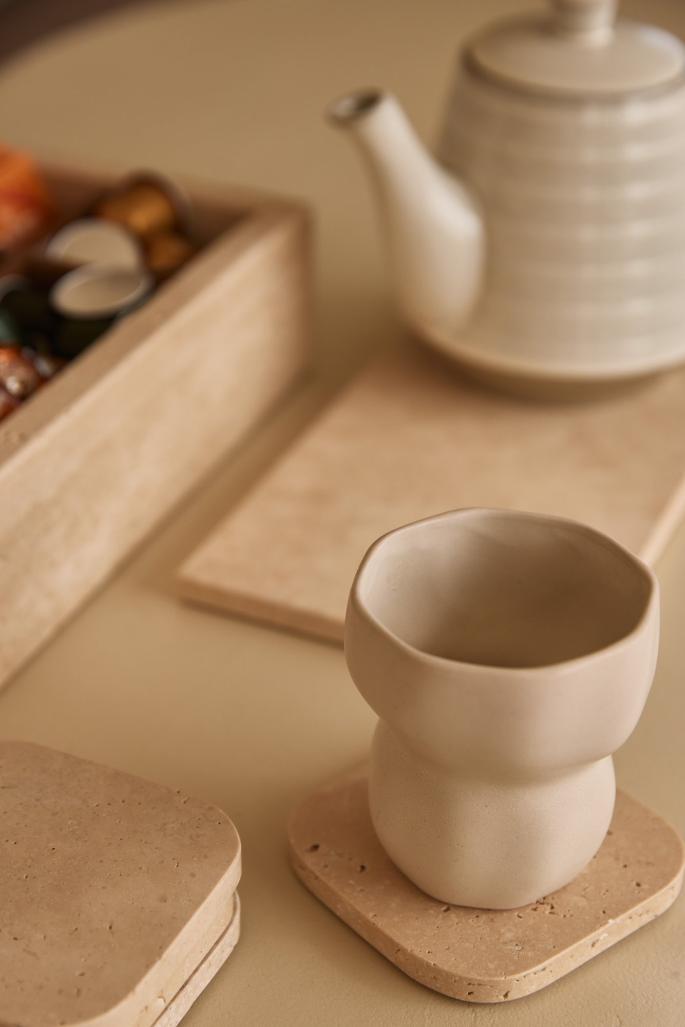 Organische onderzetter Travertine - set van 4