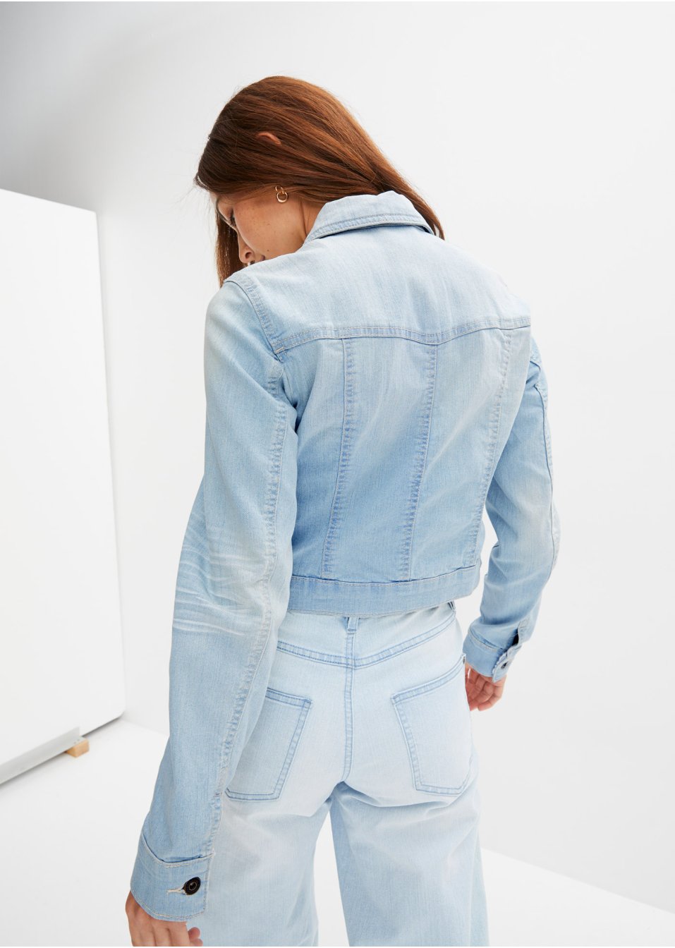 Veste en jean à empiècement dentelle