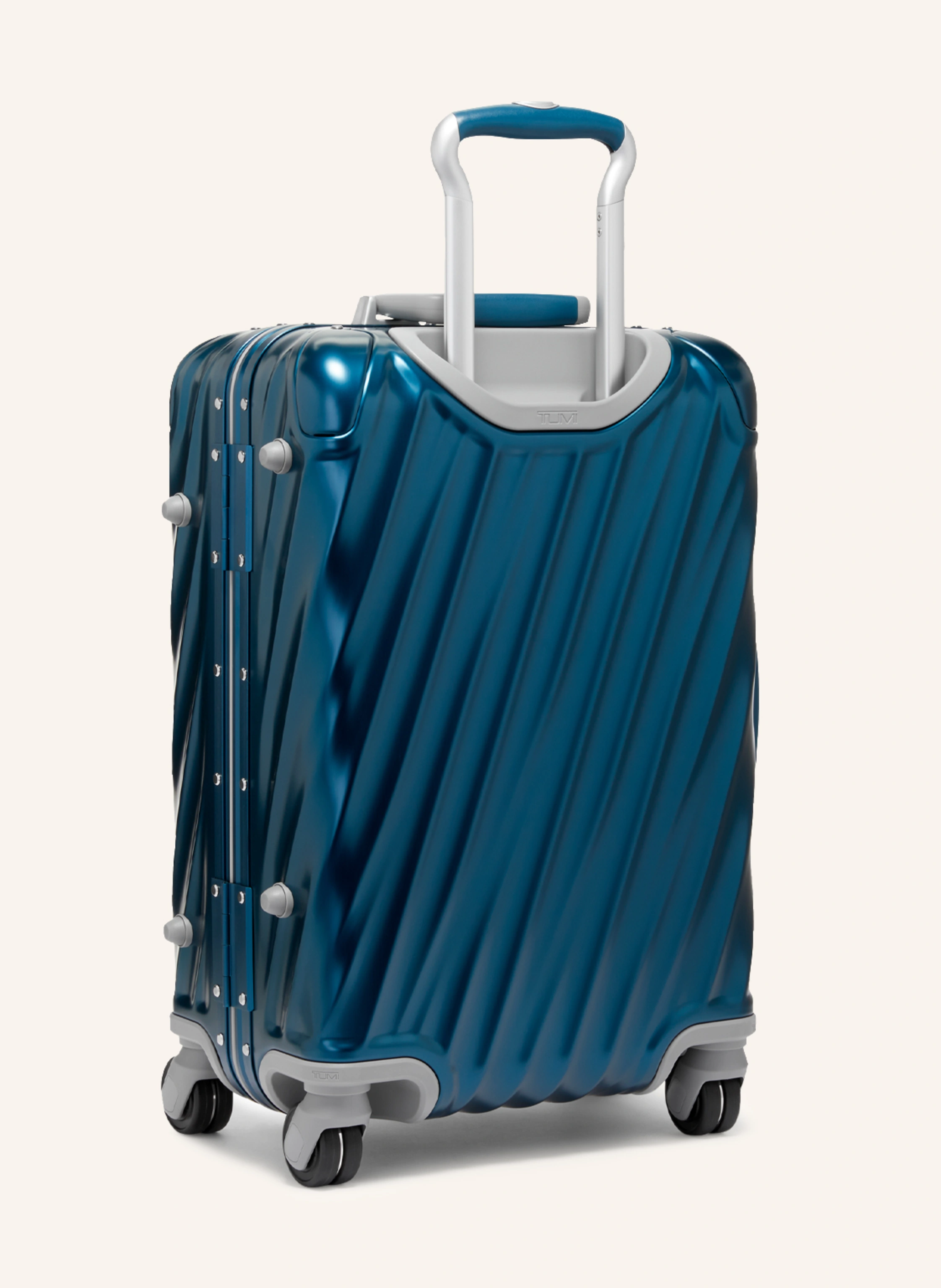 TUMI 19 DEGREE ALUMINIUM Trolley INTERNATIONAL CARRY-ON