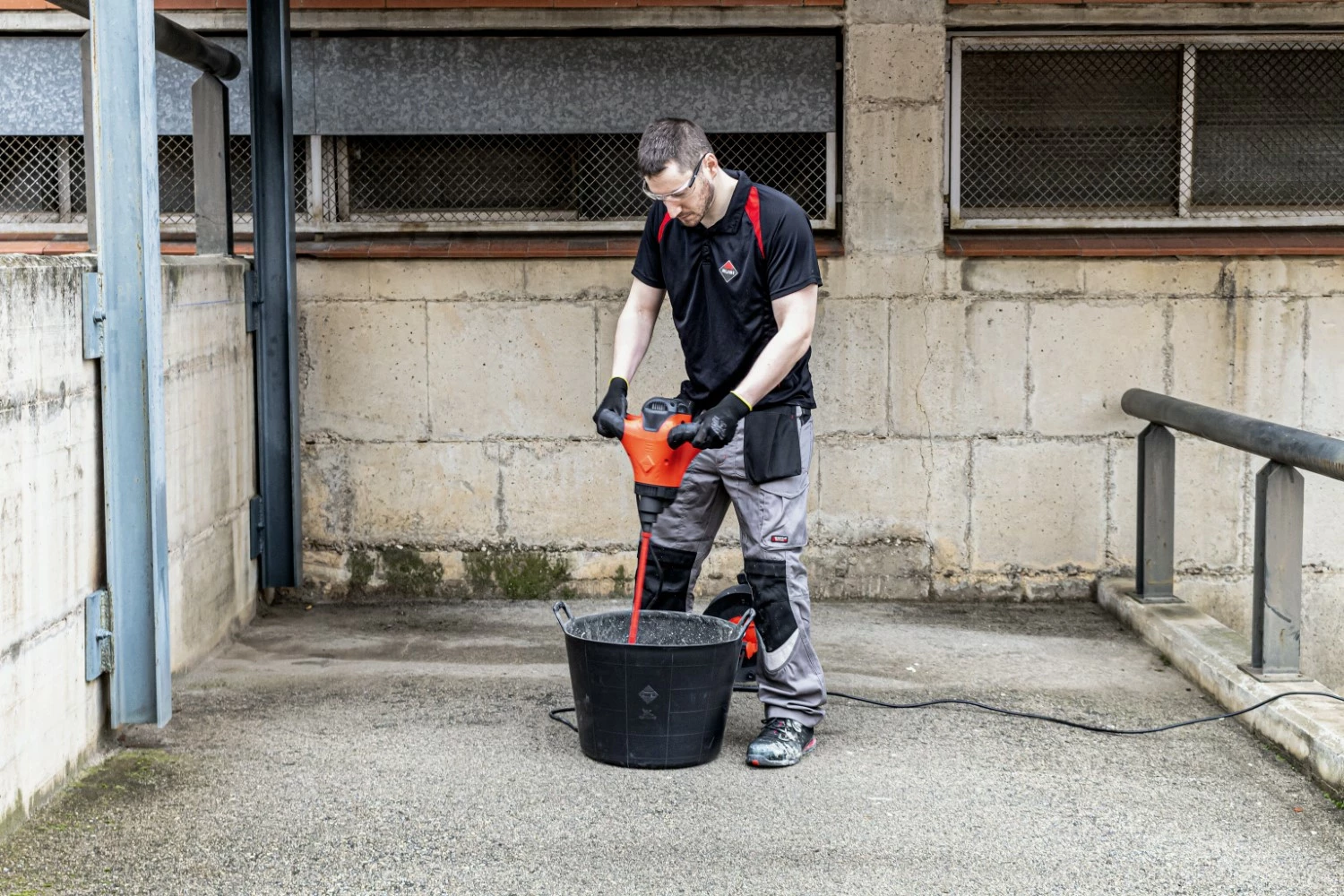 Rubi 26974 Rubimix-9 Mixer in koffer met regelbaar toerental - Supertorque - 230V - 50/60Hz - 1800W - 140mm