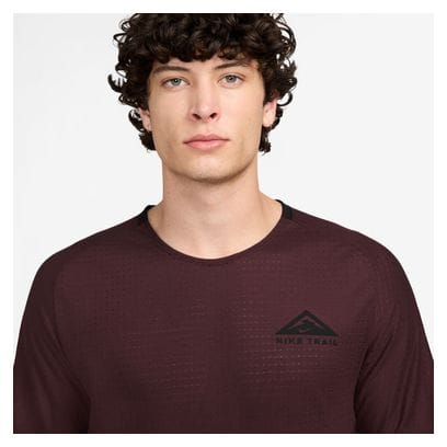 Maillot manches courtes Nike Trail Solar Chase Rouge Homme