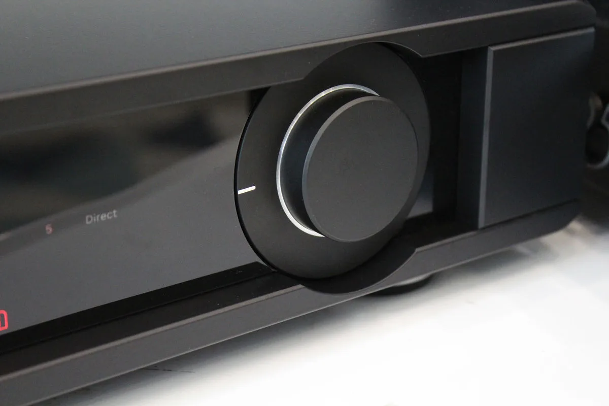 Rega Aethos Noir Amplis hi-fi stéréo