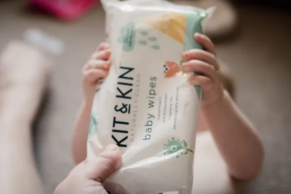 Kit and Kin Bionedbrydelige, uparfumerede vådservietter 60 stk.