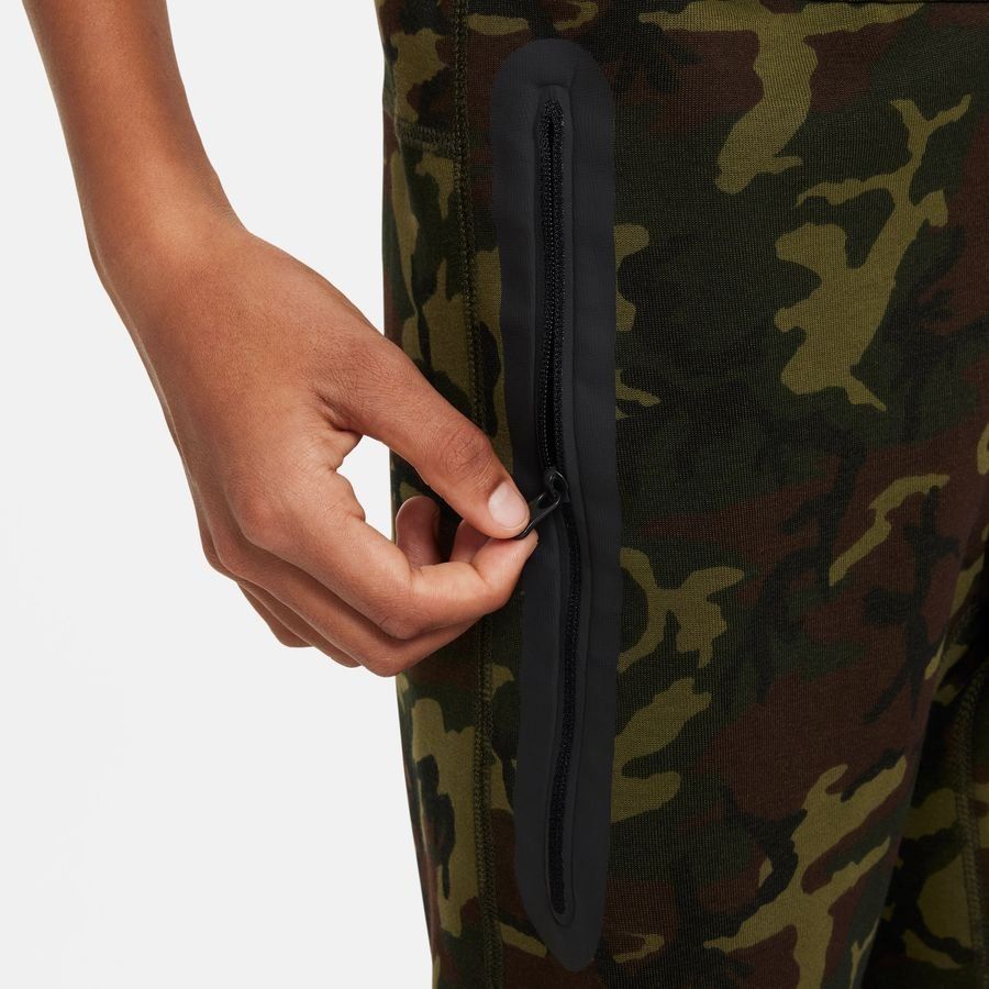 Nike Bas de Survêtement NSW Tech Fleece 24 Camo - Vert/Noir Enfant