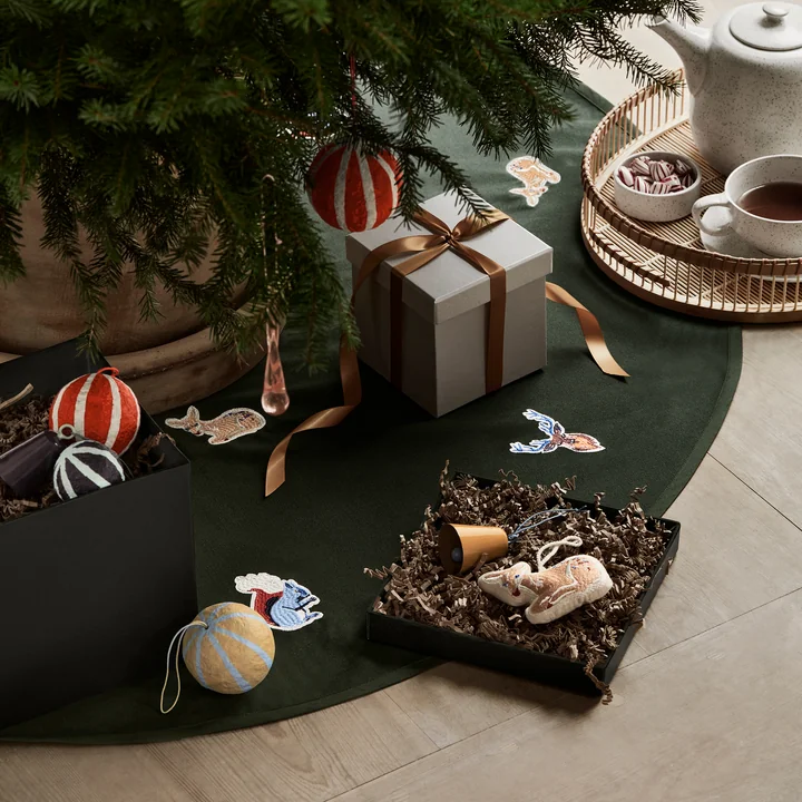 Broste Copenhagen - Deer Weihnachtsbaumdecke, Ø 120 cm, warm beige