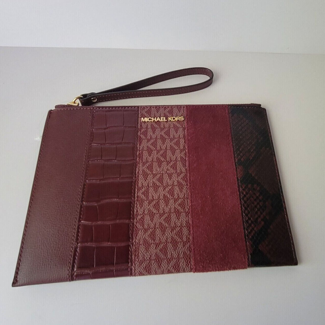 Michael Kors Pochette en Cuir zippée XL Jet Set Travel merlot/multicolore - 24.13x17.14x12.7 cm