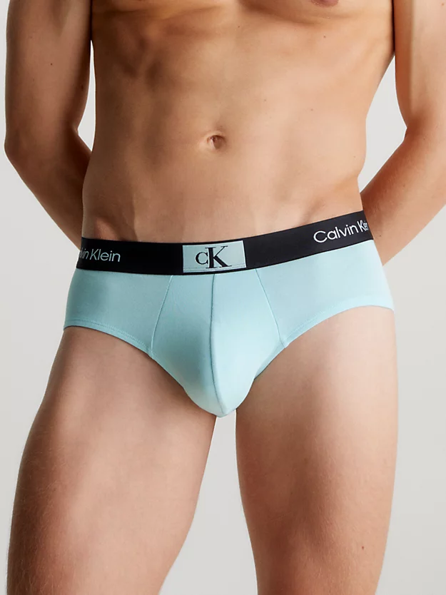Slip - CK96