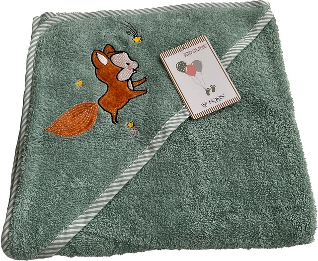 ROSS Kapuzenhandtuch »KIDSLINE« 100 % Baumwolle, Kapuze, Stickerei