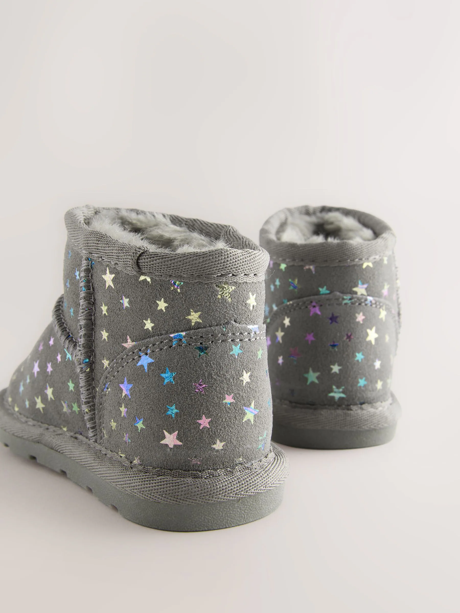 Grey Star Waterafstotend - Suède instaplaarzen