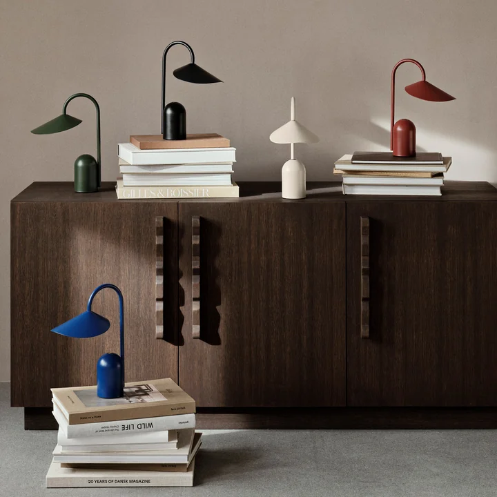 Ferm Living - Arum Akku LED-Tischleuchte, sienna
