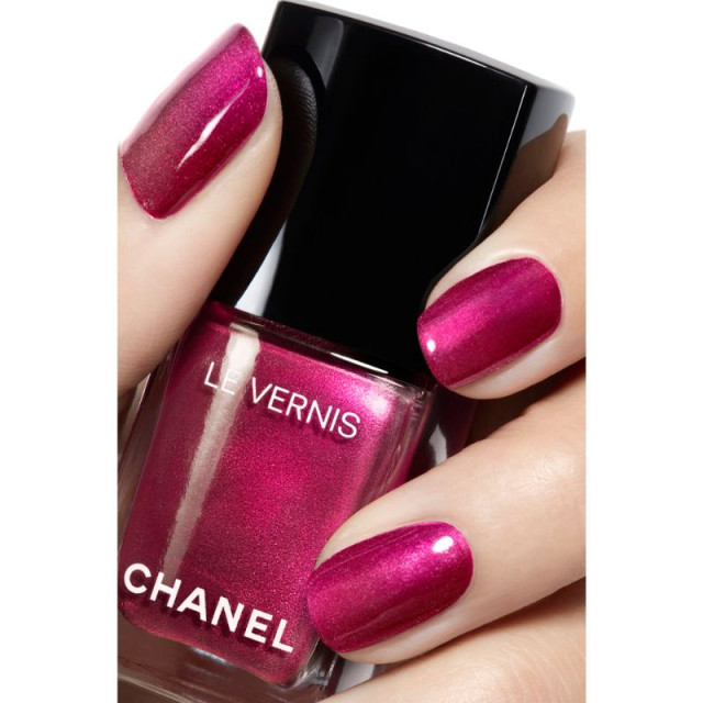 Le Vernis Couleur et brillance longue tenue CHANEL