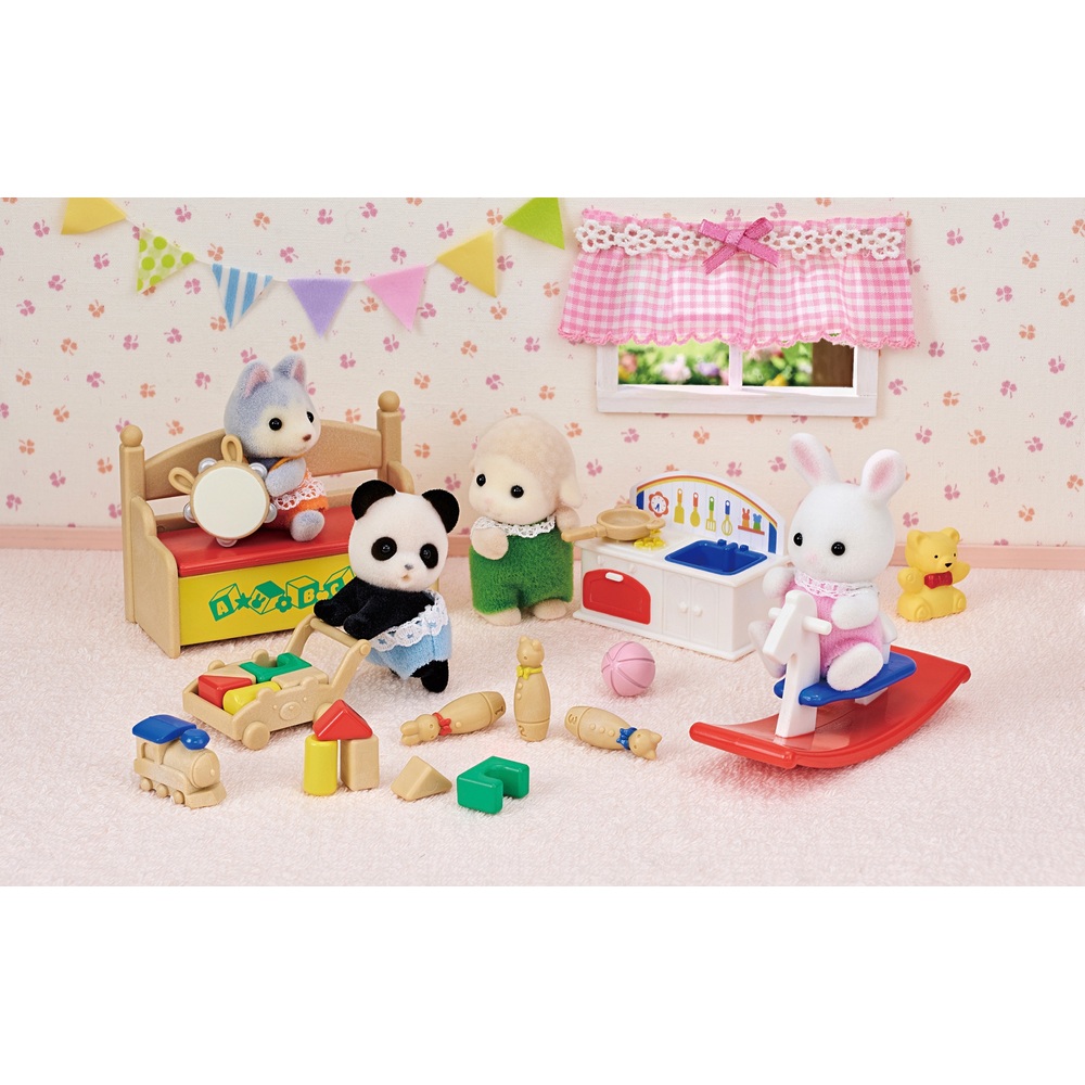 Sylvanian Families Spielzeugkiste Schneehase & Panda-Babys