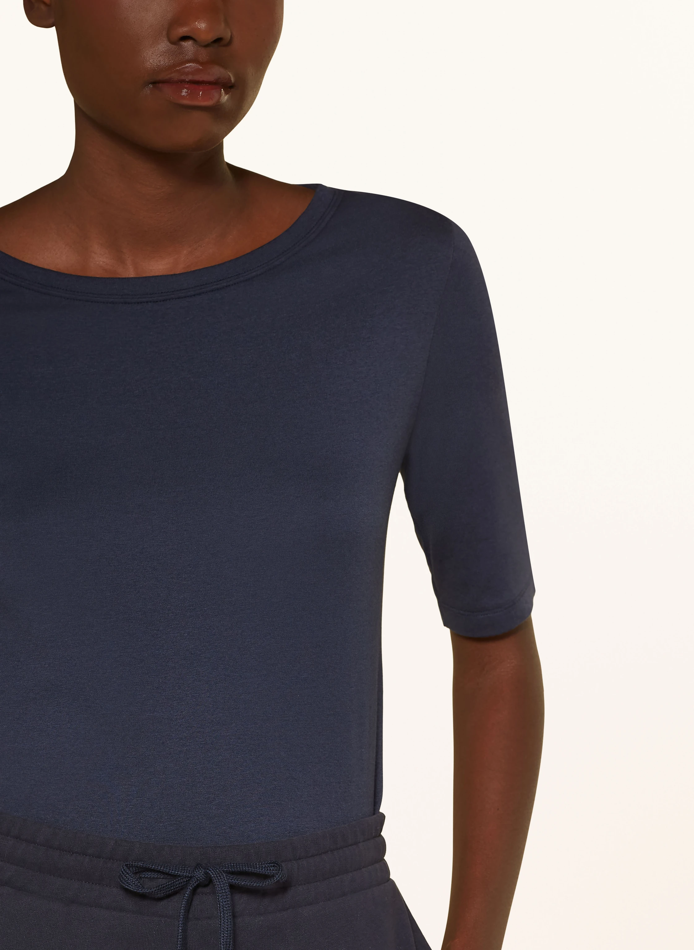 Juvia T-Shirt JETTE