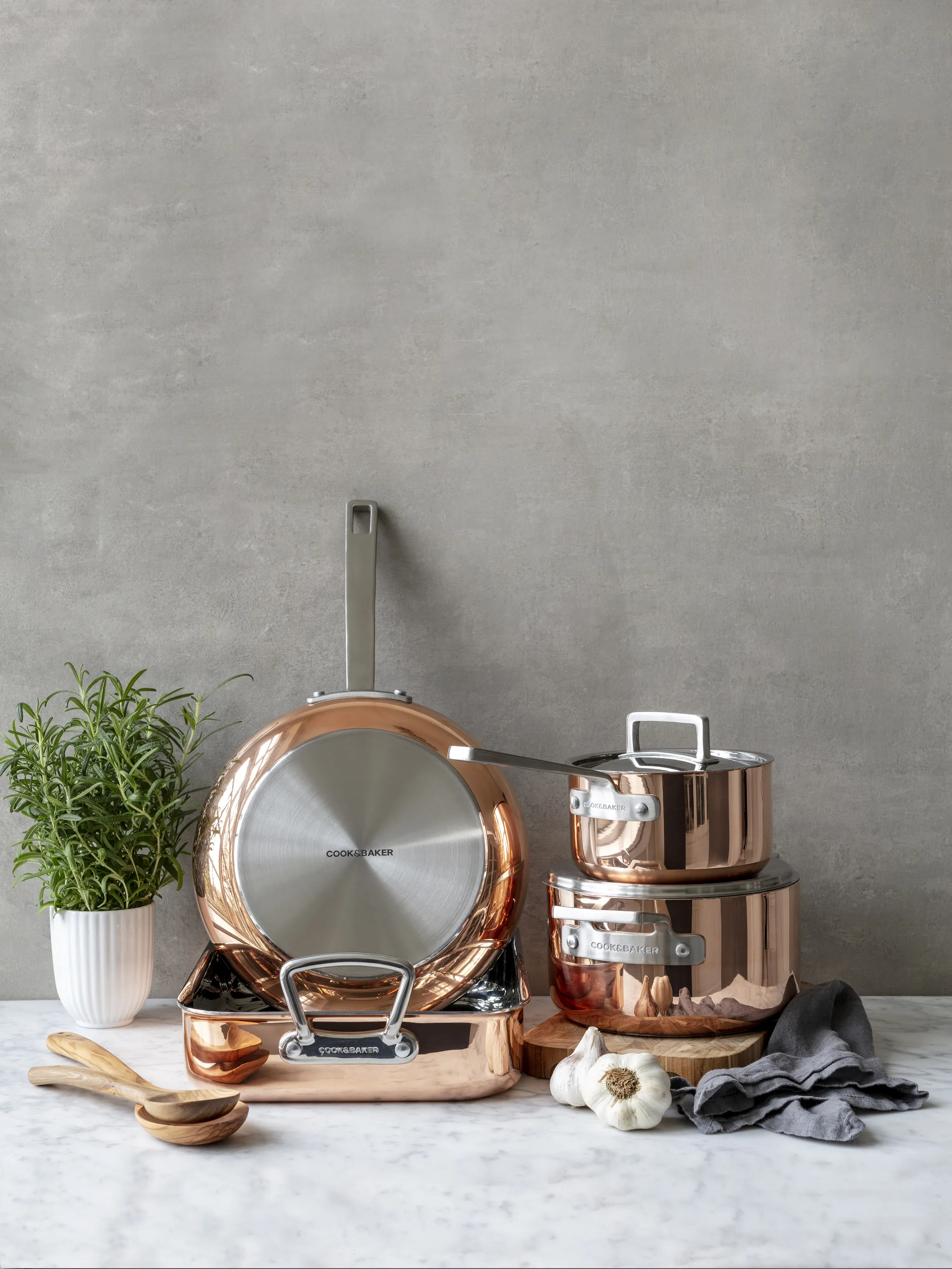 Cook & Baker Premium Kasserolle m. låg