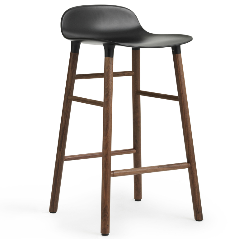Normann Copenhagen Form Barstool barkruk 65cm met walnoten onderstel zwart