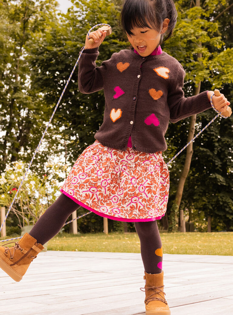Cardigan marron à motifs curs