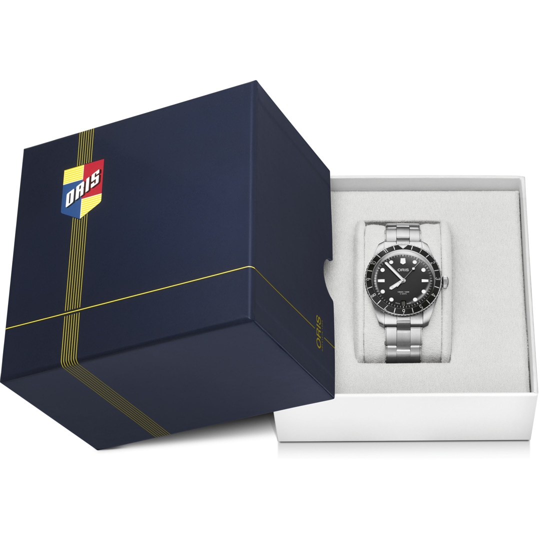 Oris Divers Sixty-Five 12H Calibre 400