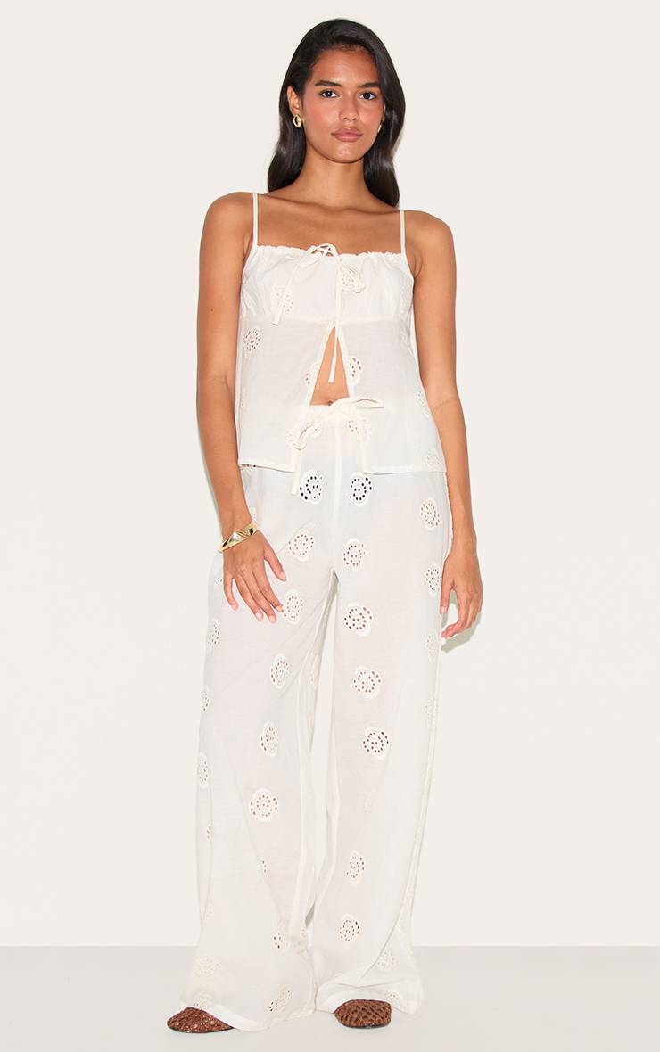 Blanc Pantalon Droit En Broderie Anglaise Avec Détails Tourbillons