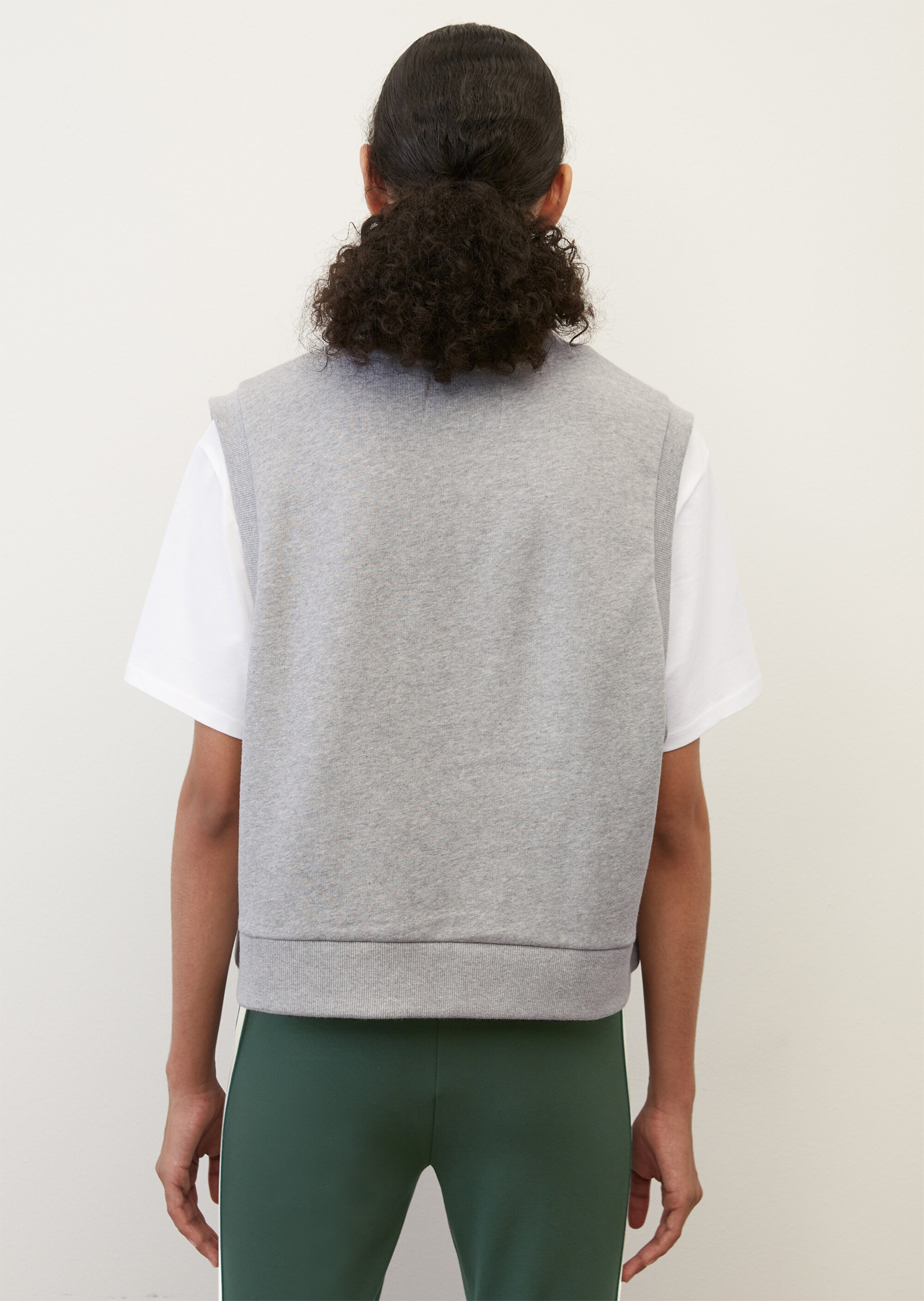 Sweat-V-Neck-Pullunder cropped aus Organic Cotton