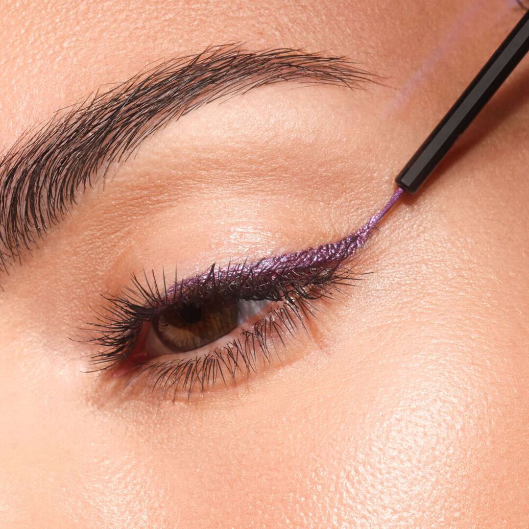 SPARKS OF JOY Long-Wear Metallic Liquid Liner