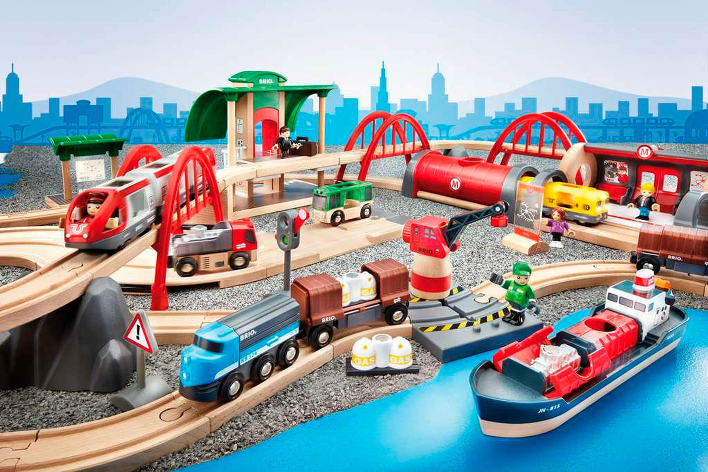 BRIO Straßen & Schienen Bahn Set Deluxe