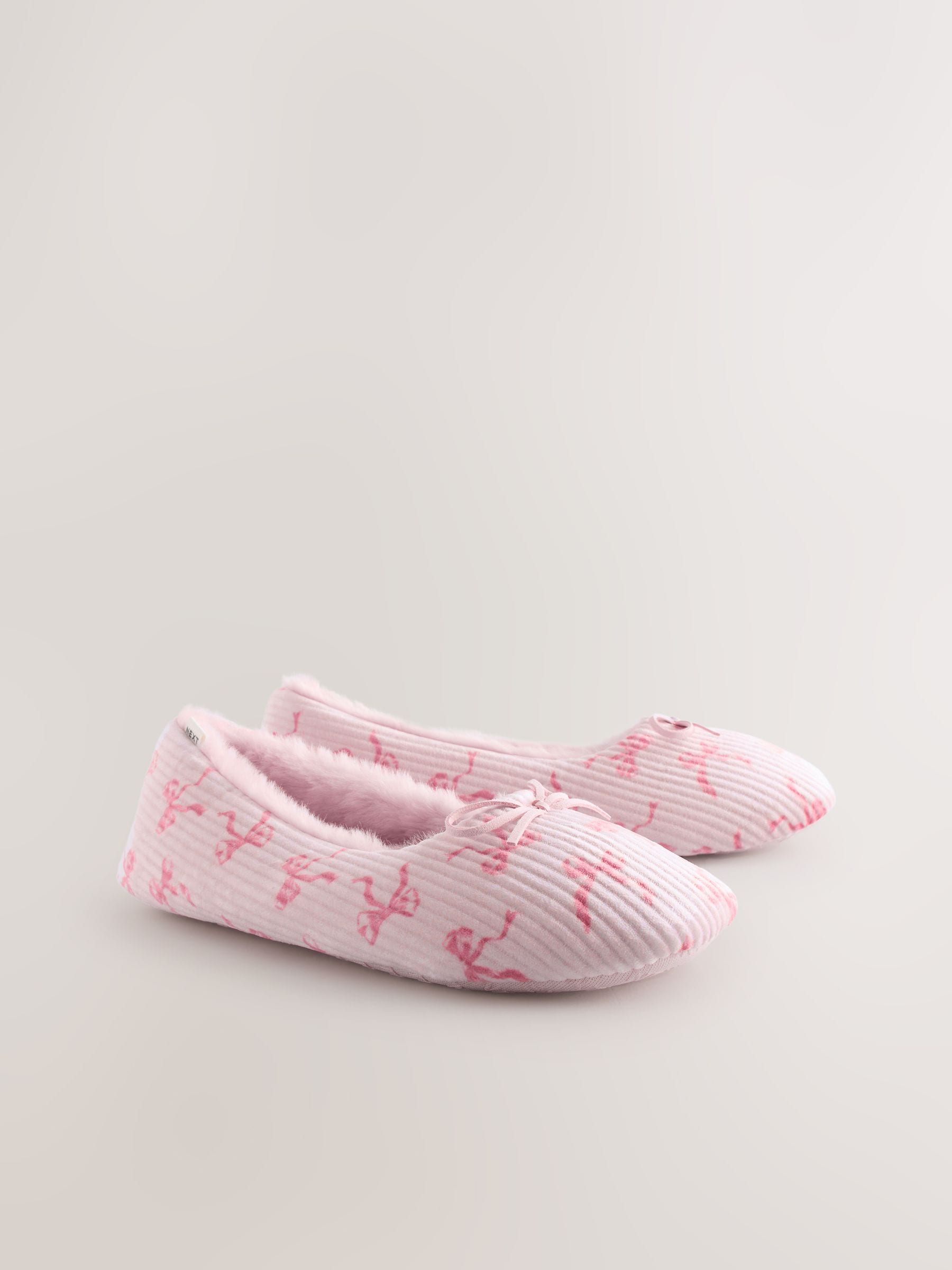 Roze met strik - Ballerinapantoffels van ribfluweel