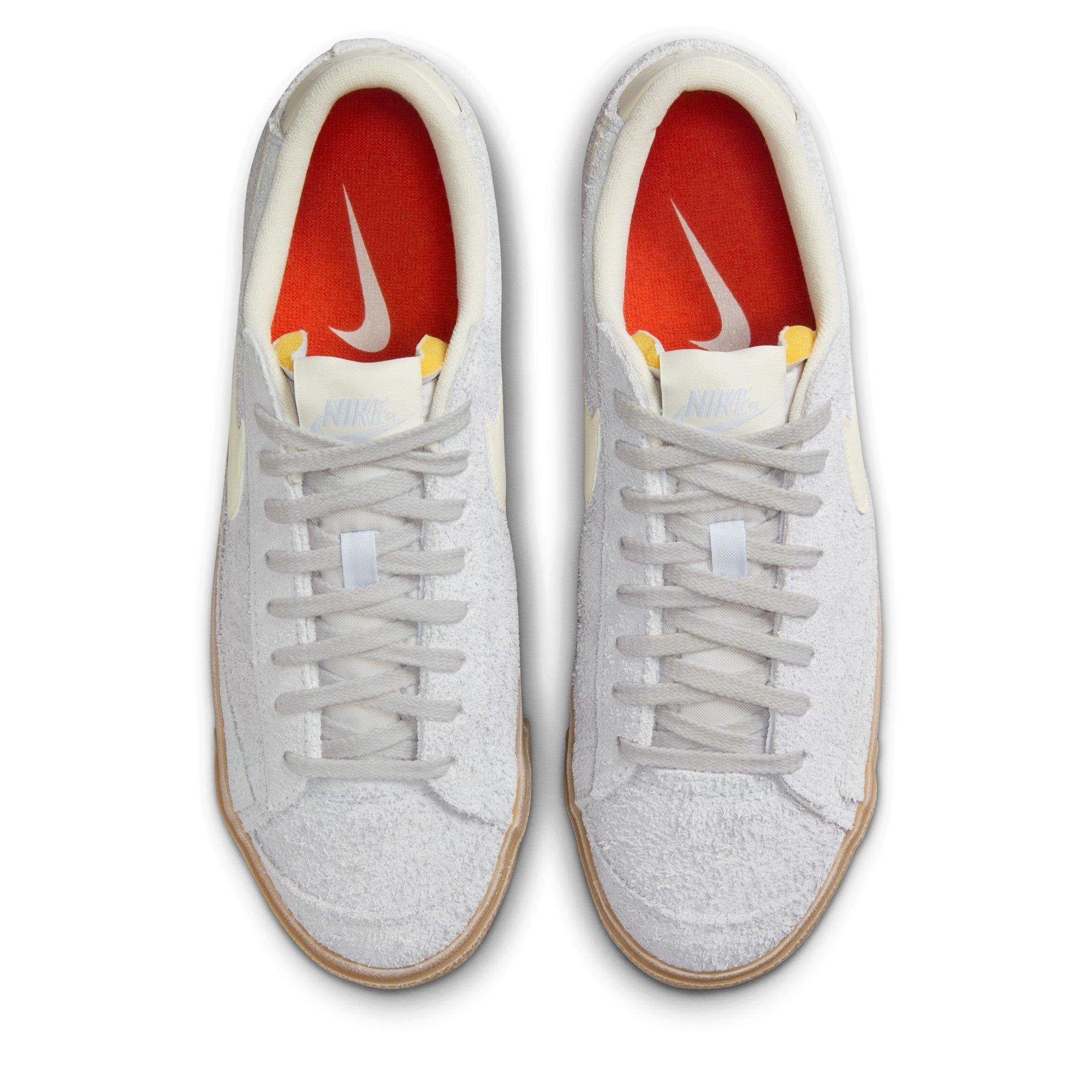 Nike Blazer Low Trainers Womens