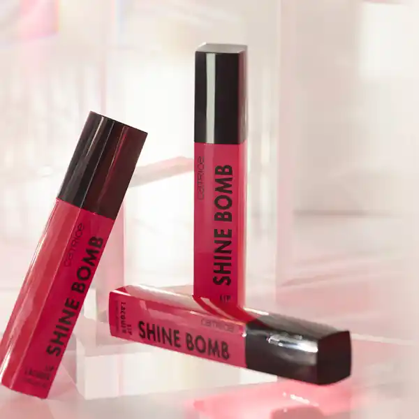 Shine Bomb Lip Lacquer 050 Feelin' Berry Special