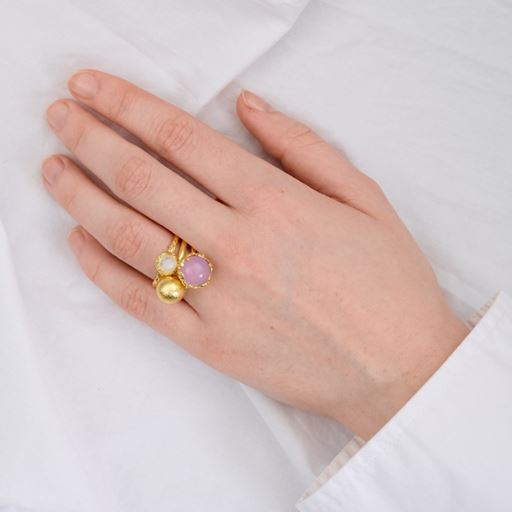 Pure By Nat Mellem Kuglering, Gold Plated