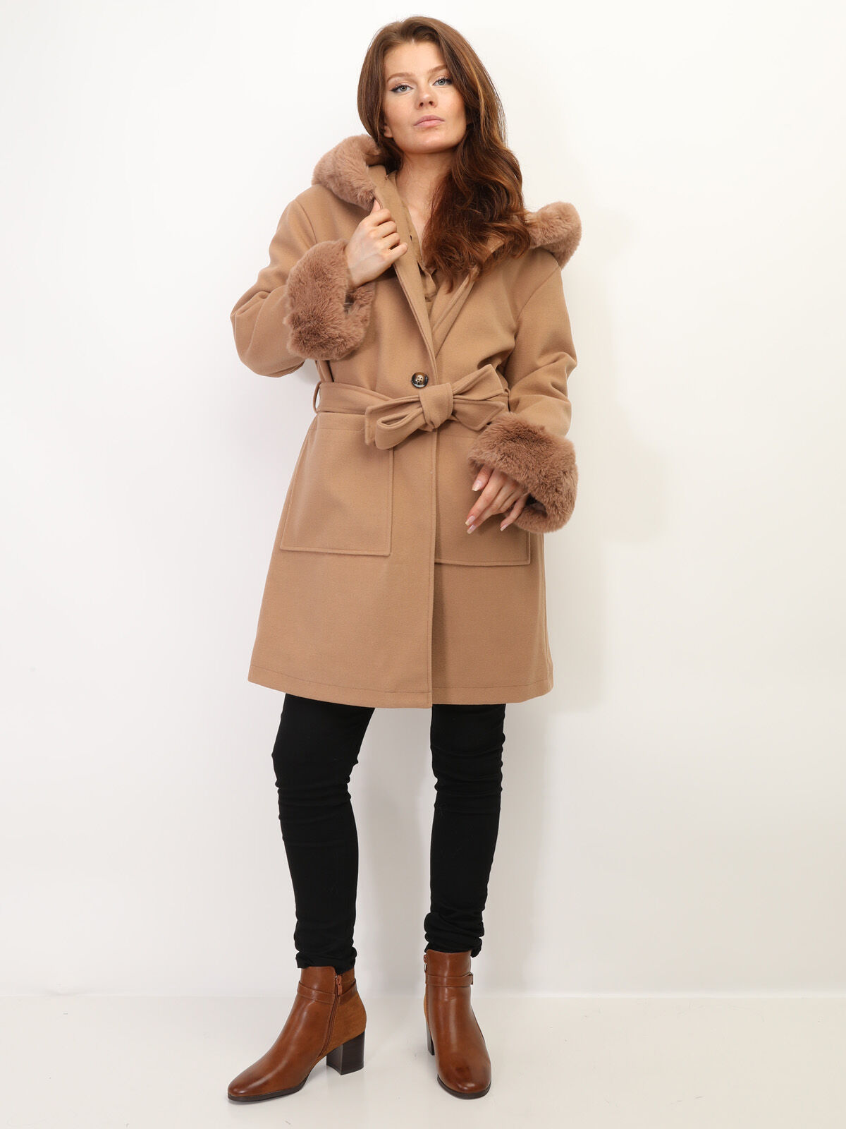 Manteau à capuche et manches fourrées- Camel