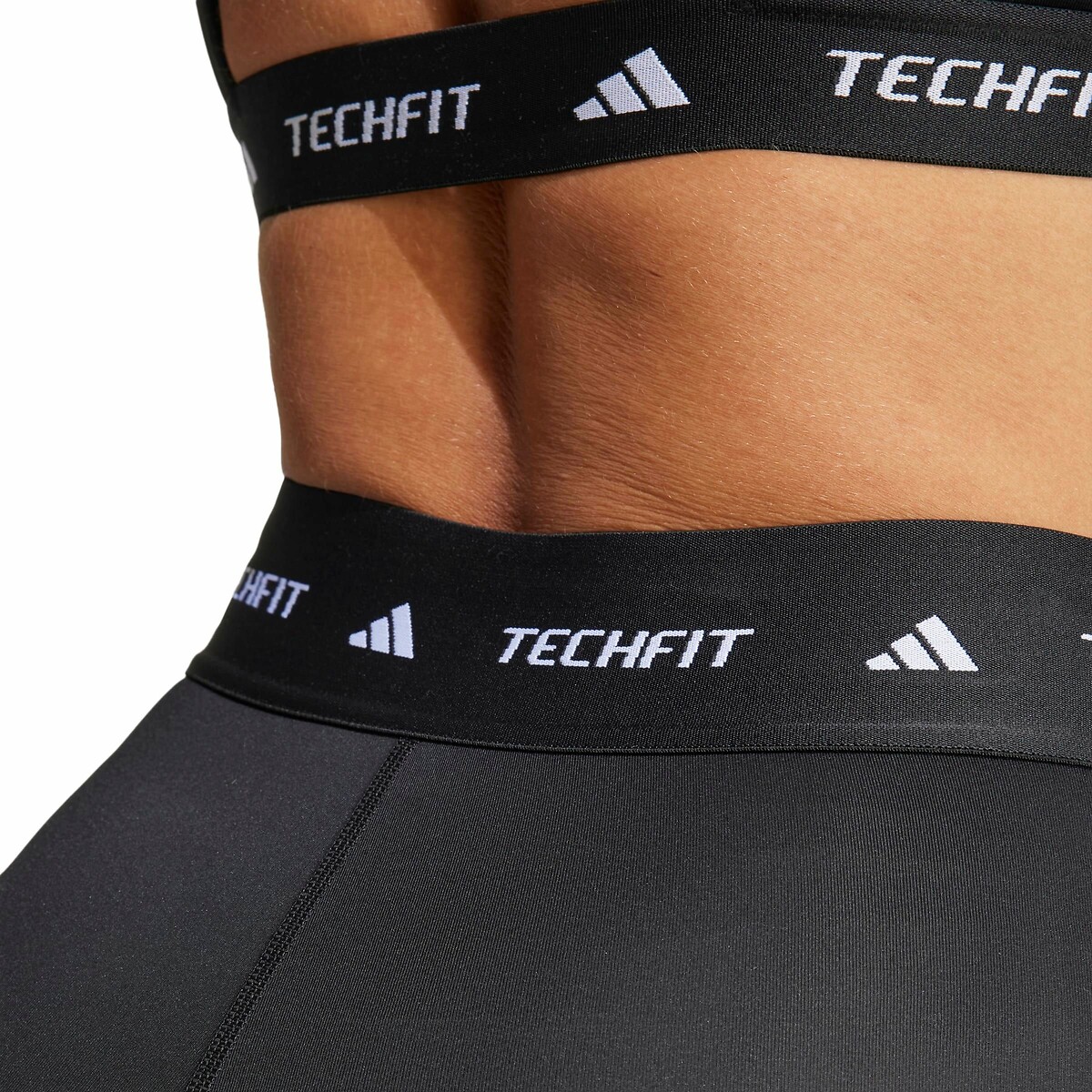Calça legging esportiva 3/4 TECHFIT da adidas Performance