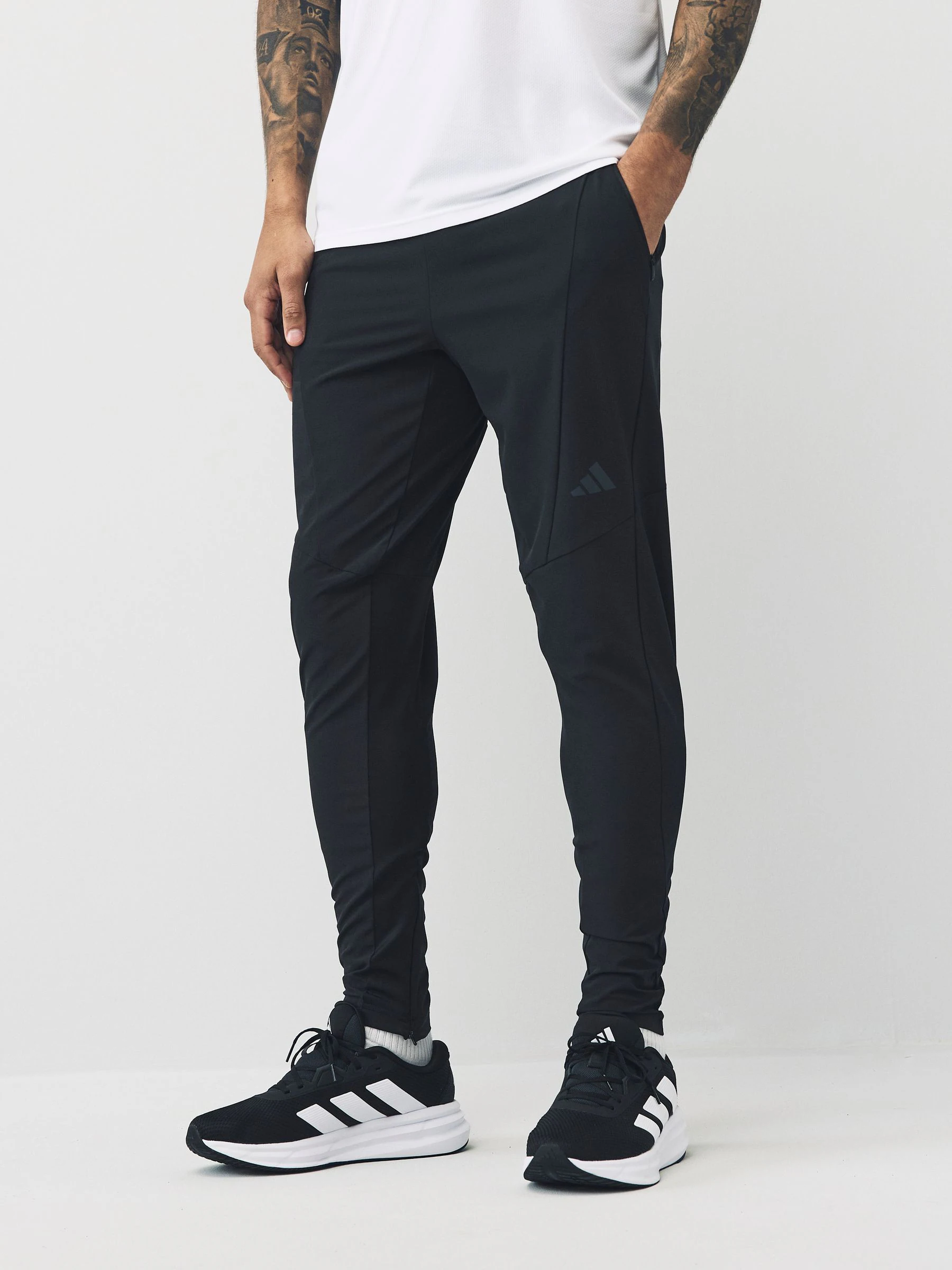 Zwart - adidas hybride joggingbroek ontworpen voor training