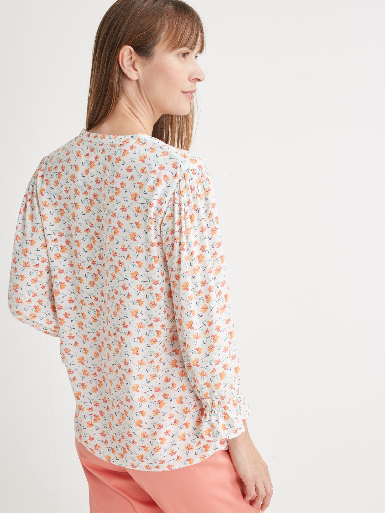 Blouse encolure V fantaisie