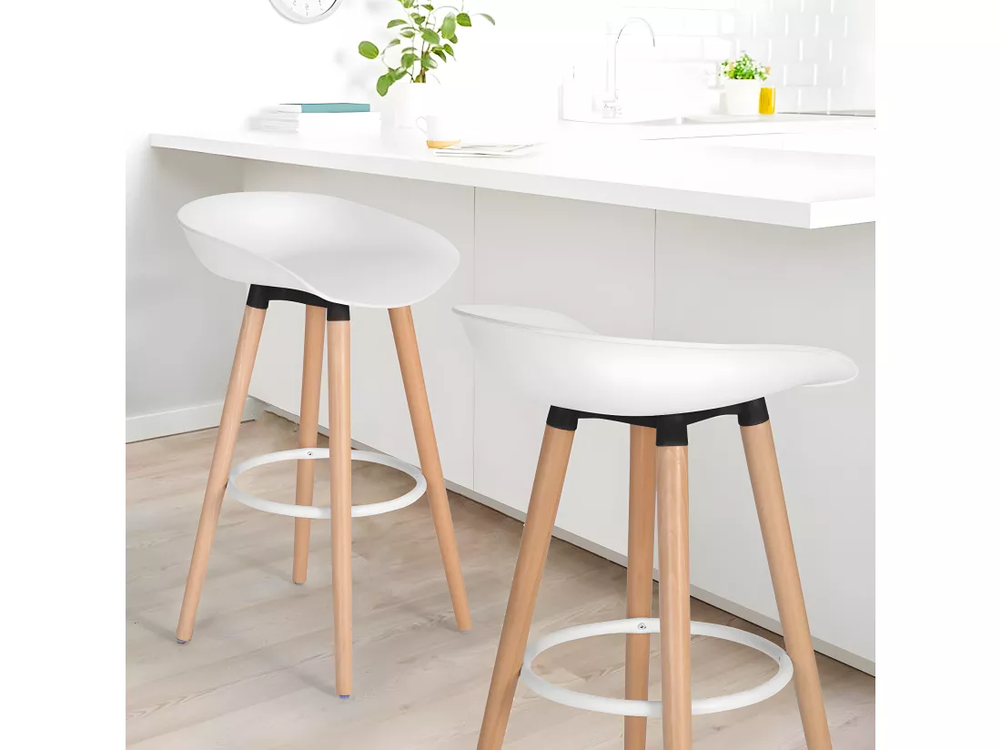 Lot de 2 tabourets de bar scandinave， Siège en plastique blanc, Pieds en bois, L45*D43.5*H77.5cm