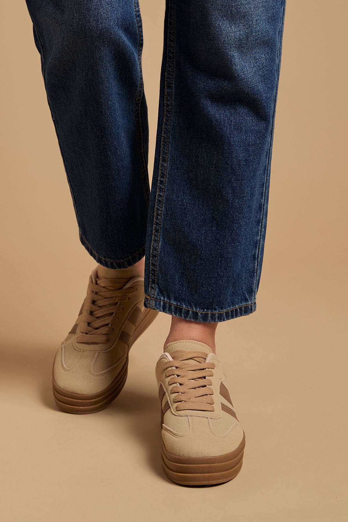 Oasis Baskets Plateforme à Lacets Isla en Synthétique