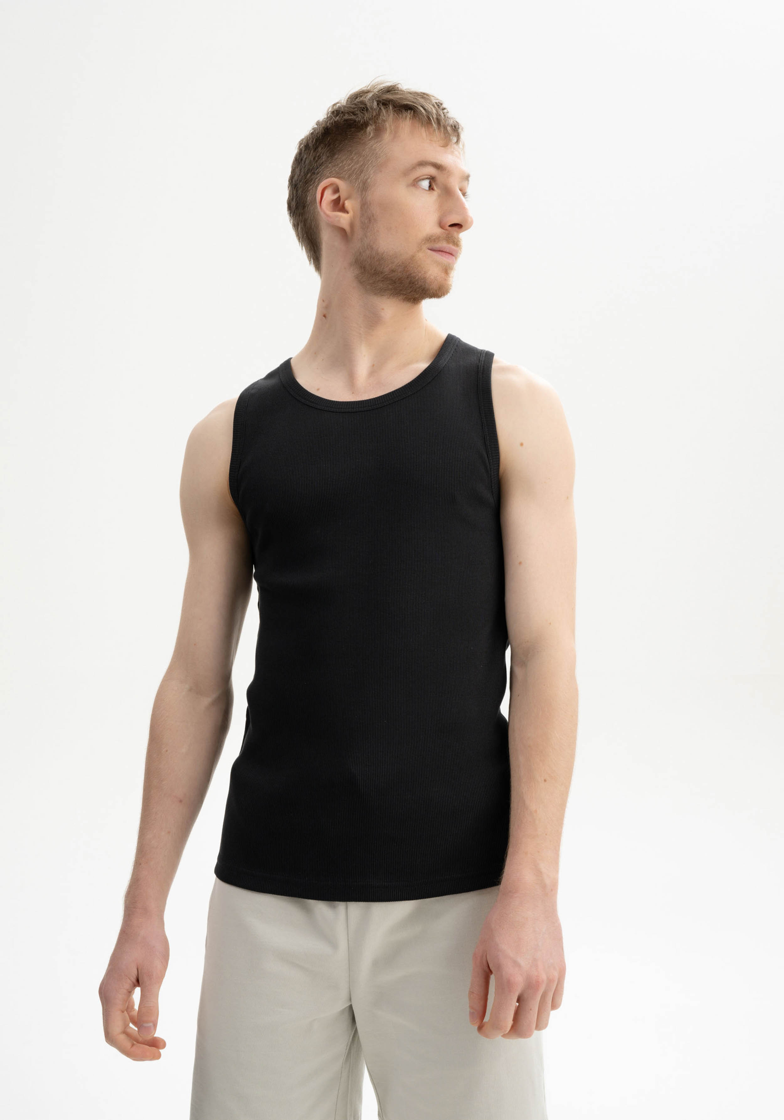 Mela Ripp Tanktop Oshin Schwarz