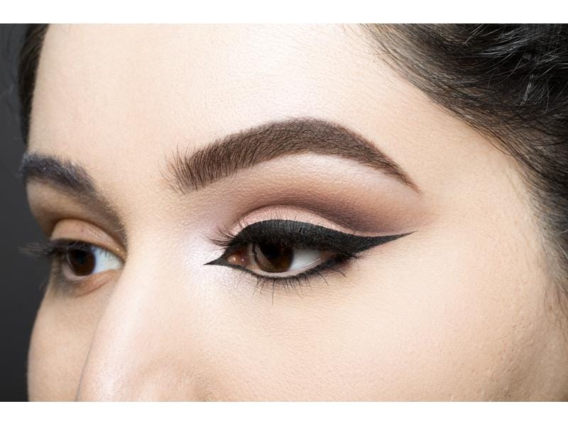 NYX Professional Makeup Eyeliner Epic Ink Black Wasserfester und veganer Eyeliner für präzise Lidstriche