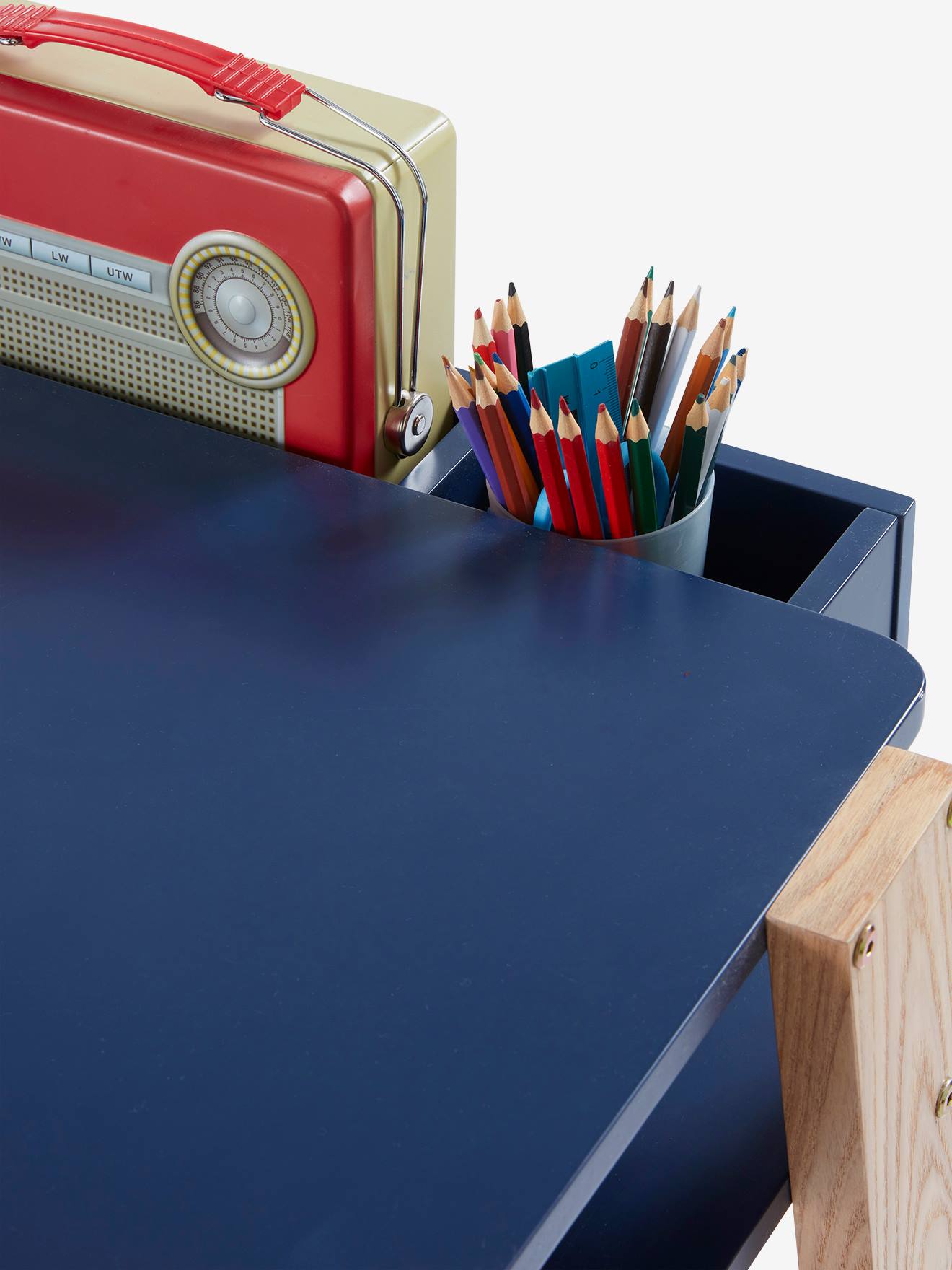 Carteira escolar especial para o ensino fundamental, modelo ARCHITEKT LINE, lisa, azul escuro.