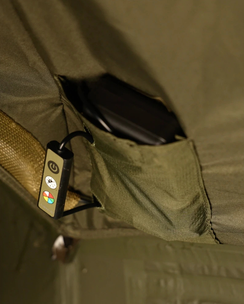Trakker Tempest RS Brolly Nitelife Vapour Shield (Incl. Éclairage LED)