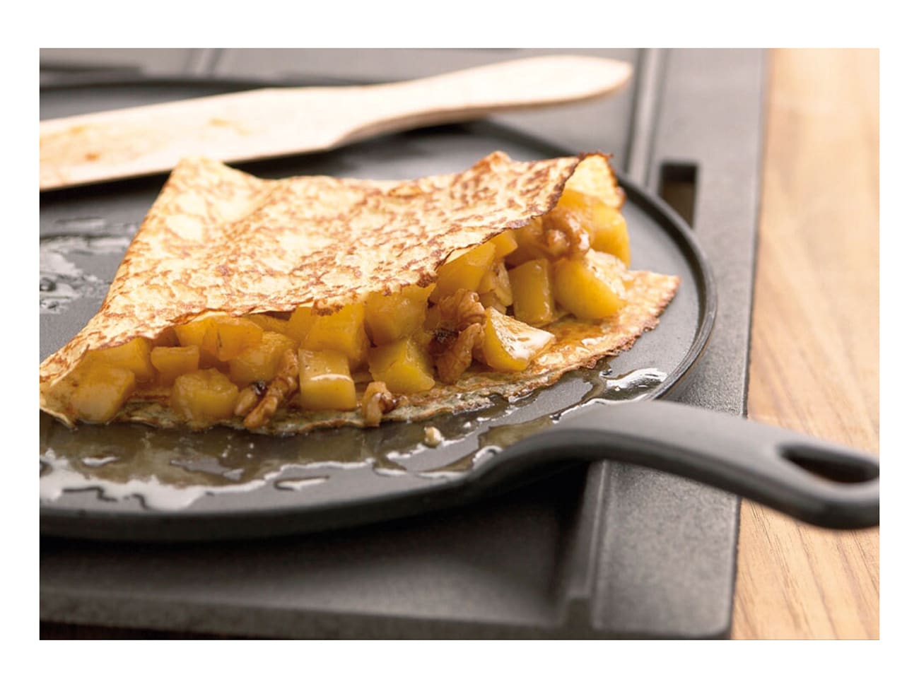 Crêpière en fonte noire -   spatule   rateau - Ø 30 cm - Le Chasseur